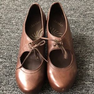 Dansko brown lace up heels